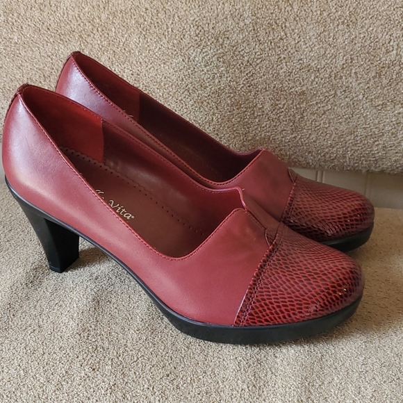 EUC Bella Vita heels red/burnt red size 10W - Picture 5 of 9